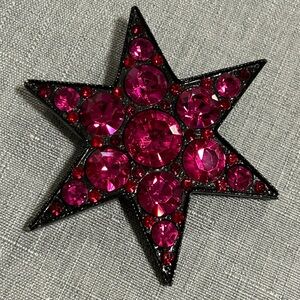 Nordstrom Elegant Star-Shaped Brooch with Pink Rhinestones